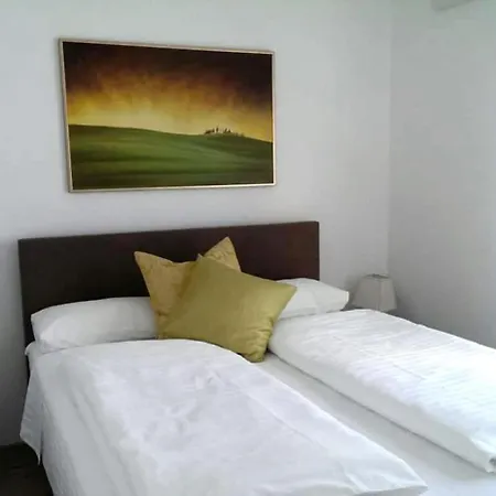 Jolie Apartament