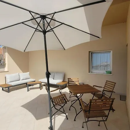 Jolie Apartment